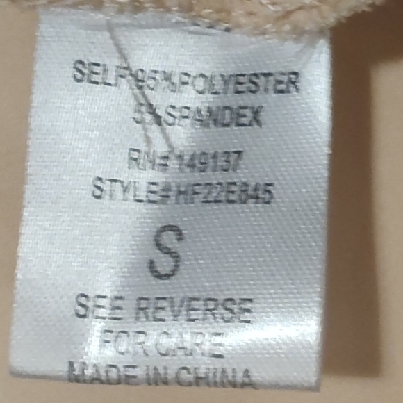 HYFVE Women's Vanilla/ Cream Cowl Neck Fitted Bodice Camisole Size Small - Picture 5 of 8